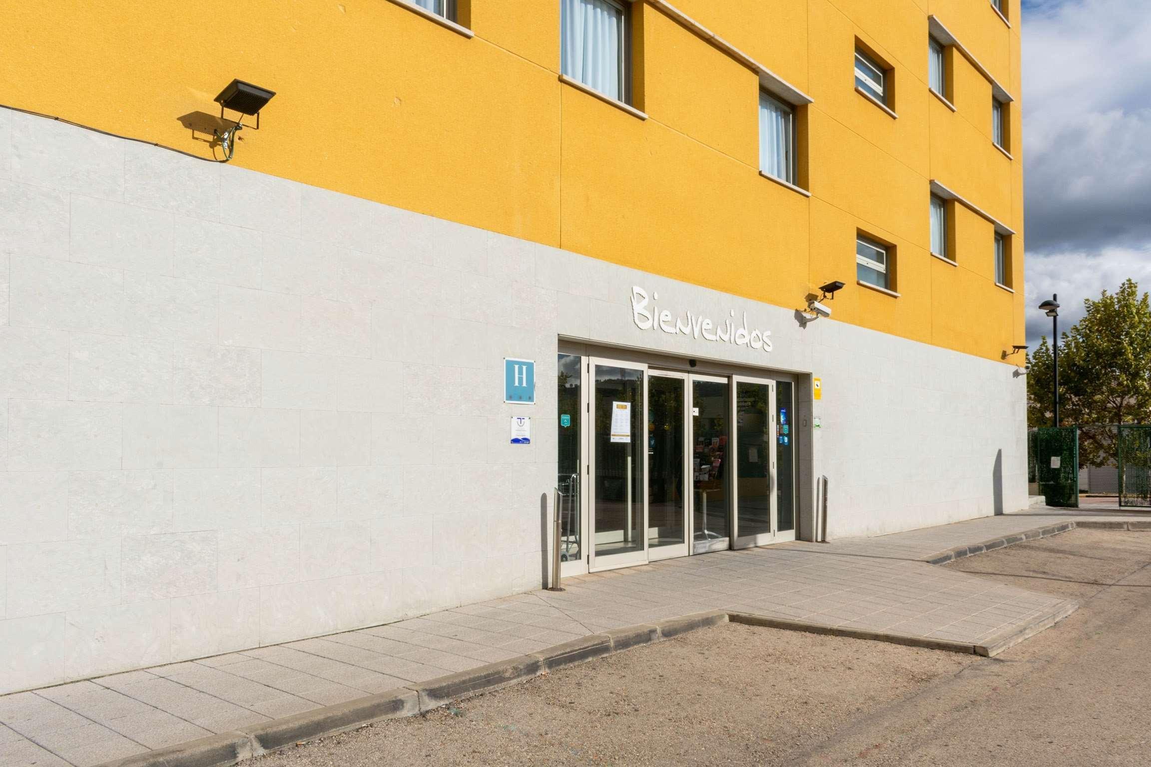 Travelodge Madrid Alcalá de Henares Exterior foto
