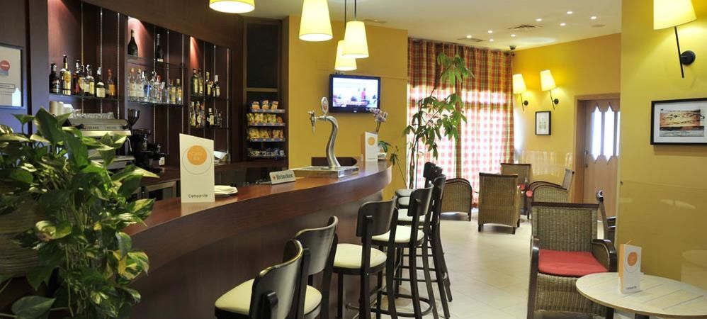 Travelodge Madrid Alcalá de Henares Restaurant foto