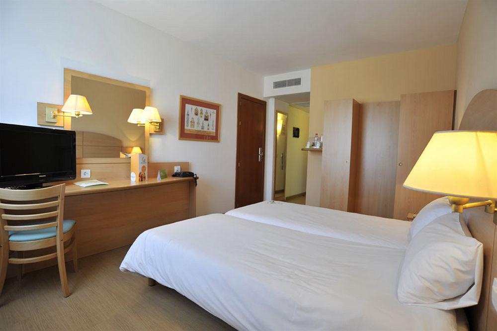 Travelodge Madrid Alcalá de Henares Exterior foto